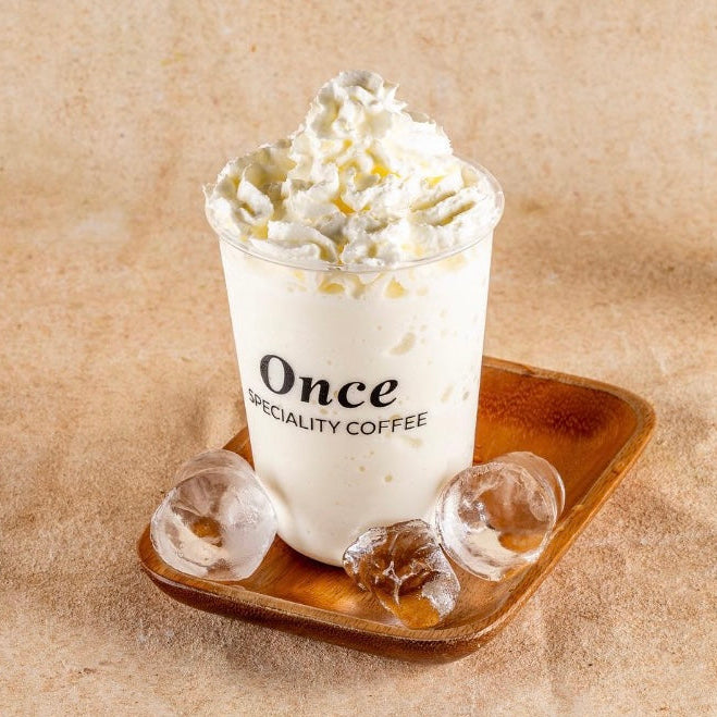 VANILLAS MILKSHAKE